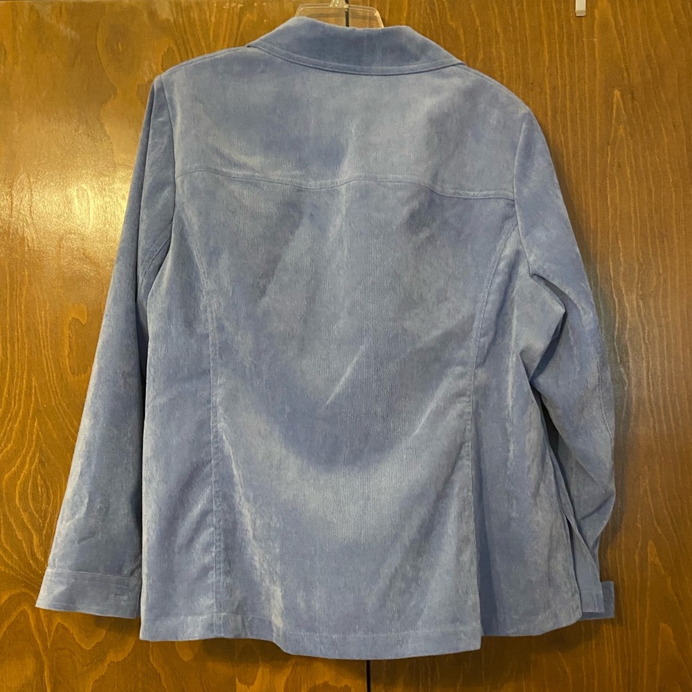 Allison Daley button up - Picture 2 of 5